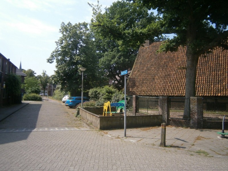 Borgerstraat vanaf De Vluchtestraat.JPG