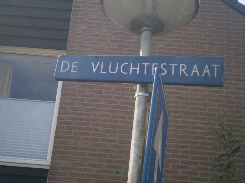 De Vluchtestraat straatnaambord.JPG