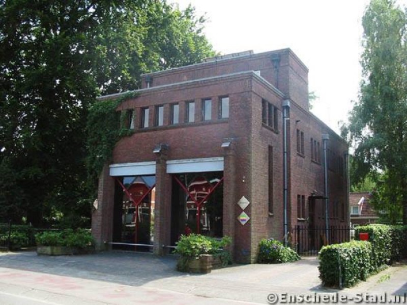 Hengelosestraat 221 Verdeelstation rijksmonument.jpg