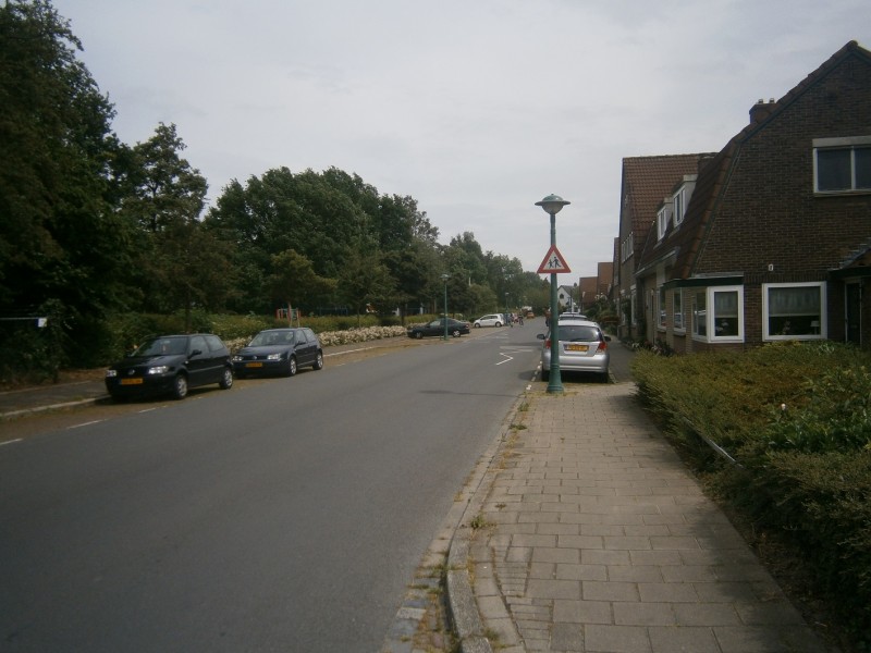 Schreursweg vanaf Ringovenstraat.JPG