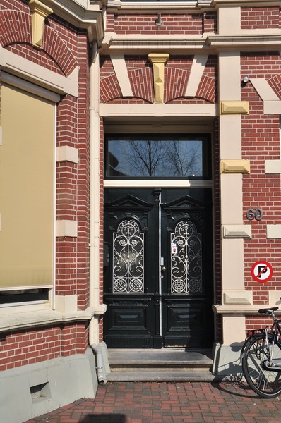 Hengelosestraat 60 ingang vroegere villa Rozendaal.jpg