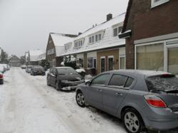 Estrikstraat sneeuw.JPG