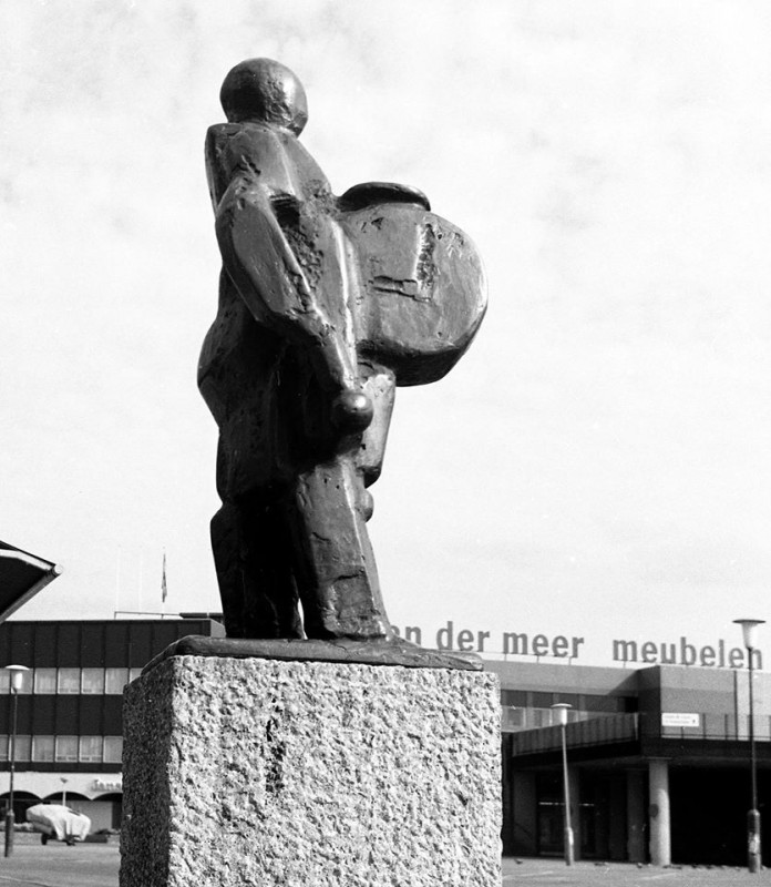 minkgaarde trommelslager 1ste plek van loenshof daarna van Heekplein en staat nu tegenover het klooster..jpg