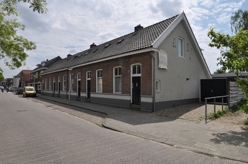 Sumatrastraat 61-71 afdakswoningen gemeentelijk monument.jpg