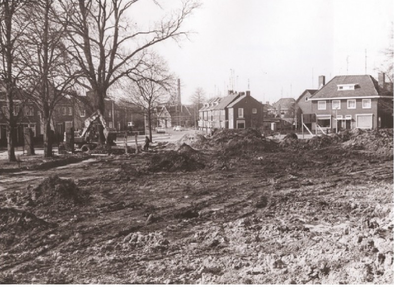 Hoge Boekelerweg 15-3-1973 Braakliggend terrein op de hoek van de Sleutelbloemweg.jpg