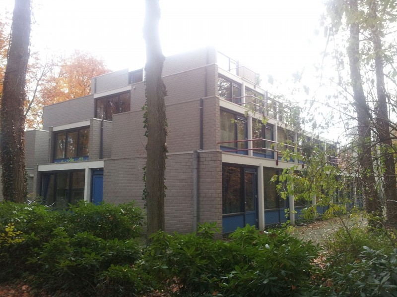 Matenweg 73-75 Witbreuksweg 377-401 Universiteit Twente piramidewoningen.jpg