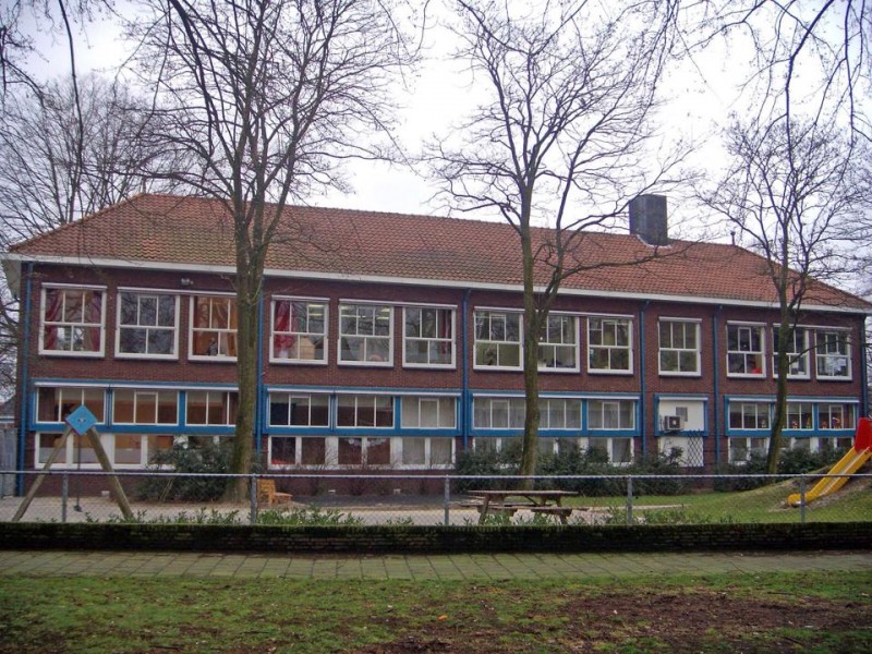 Zonstraat Willem Lodewijkschool nu De Circelboog.jpg