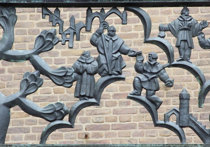 Langestraat stadhuis Detail van het balkon van het stadhuis. Verlening van de stadsrechten.jpg