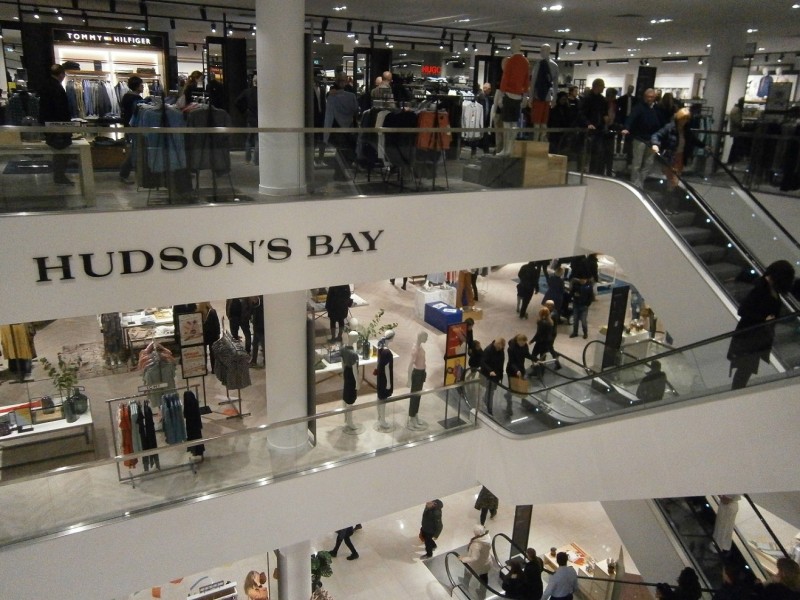 H.J. van Heekplein Hudson's Bay roltrappen.JPG