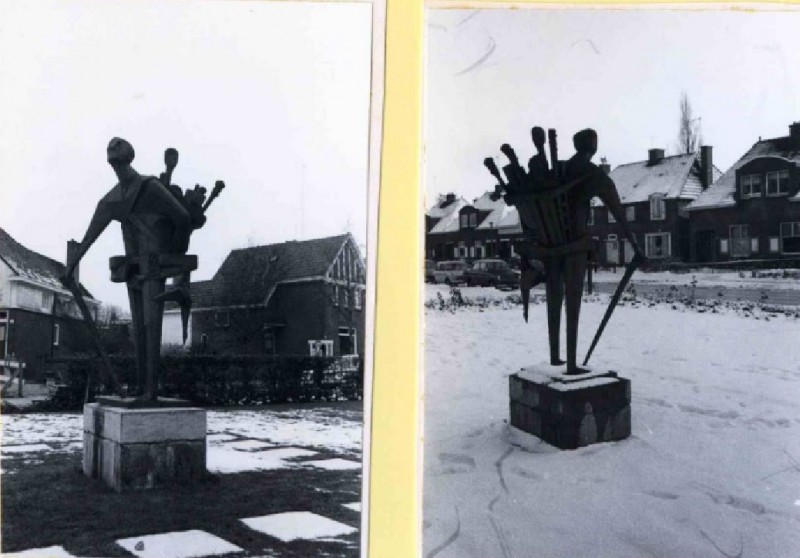 Minister Loudonlaan 1962 Standbeeld de Marskramer bij de school voor detailhandel.jpg