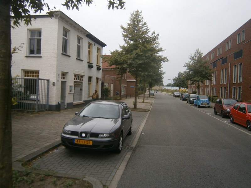 Lage Bothofstraat vanaf Oostveenweg.JPG