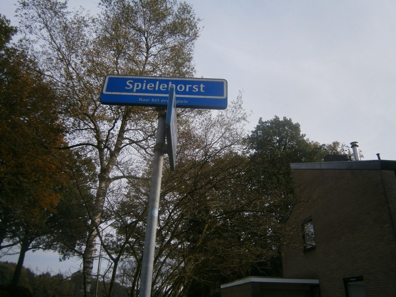 Spielehorst straatnaambord.JPG