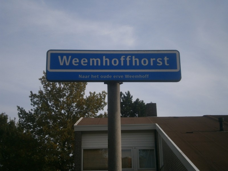 Weemhoffhorst straatnaambord.JPG