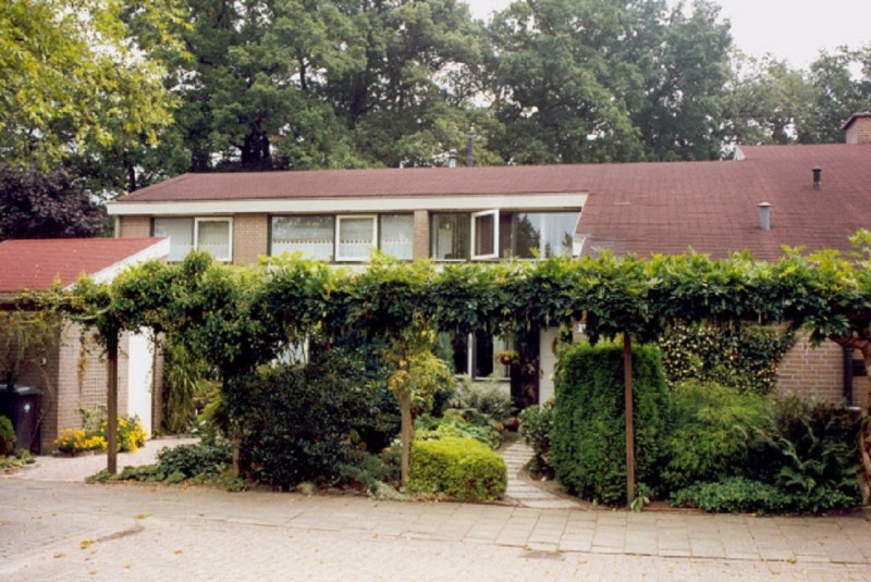 Bretelerhorst 1999 Woonerf in park Stokhorst.jpg