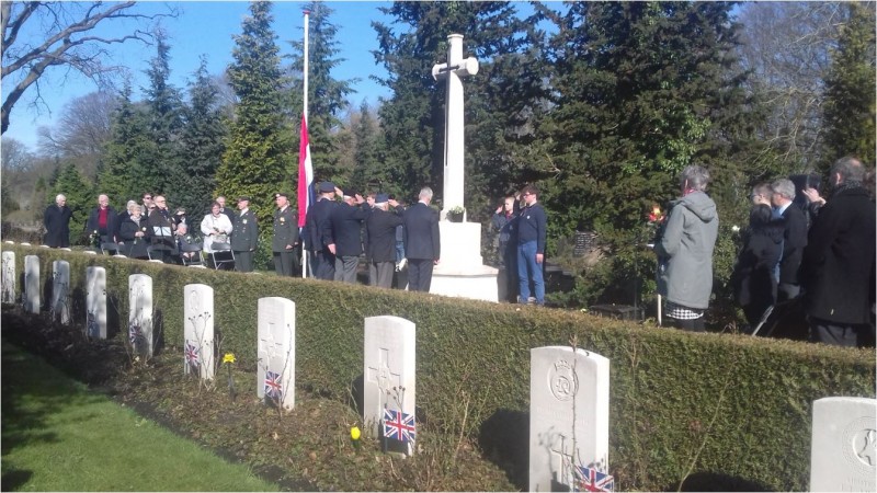 2018 03 31 herdenking Comité Enschede Bevrijdt, op de Ooster Begraafplaats  (a) (2).JPG