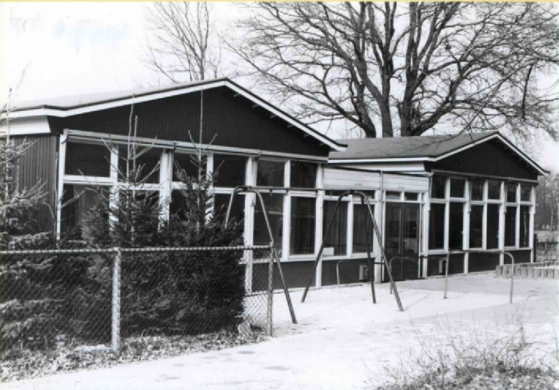 Gronausestraat 827  kleuterschool Dolfijntje.1986.jpg