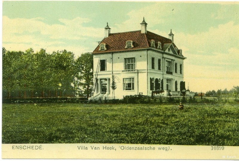 Oldenzaalseweg nu Oldenzaalsestraat 125 Het Witte Huis Villa van Heek ca 1910.jpg