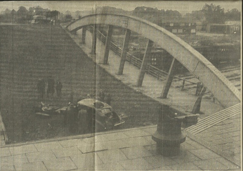 Wethouder Nijkampbrug werd op eerste paasdag 1-4-1945 opgeblazen.jpg