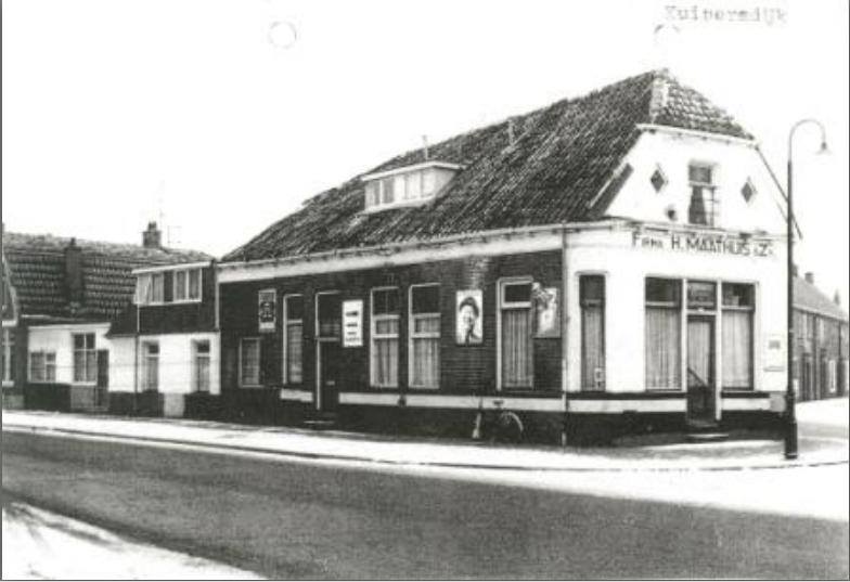 Kuipersdijk 212 Bakkers-Kruidenierswinkel van Hein Maathuis.jpg