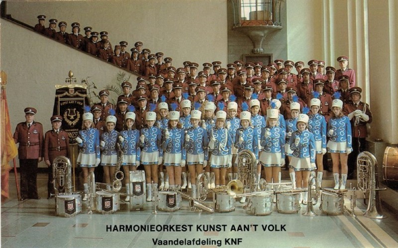 Langestraat Stadhuis hal Harmonieorkest Kunst aan 't Volk.jpg