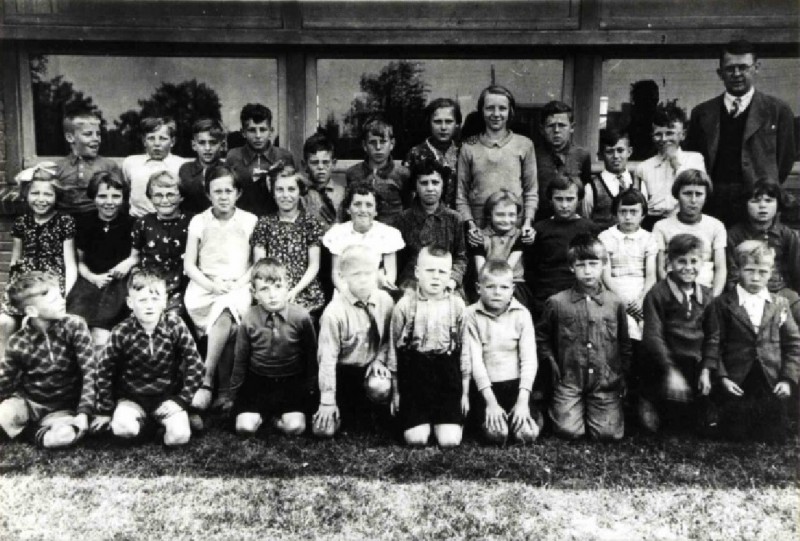 Bultsweg Leerlingen van school G4 (later Pestalozzischool) Bultsschool. 1938.jpg