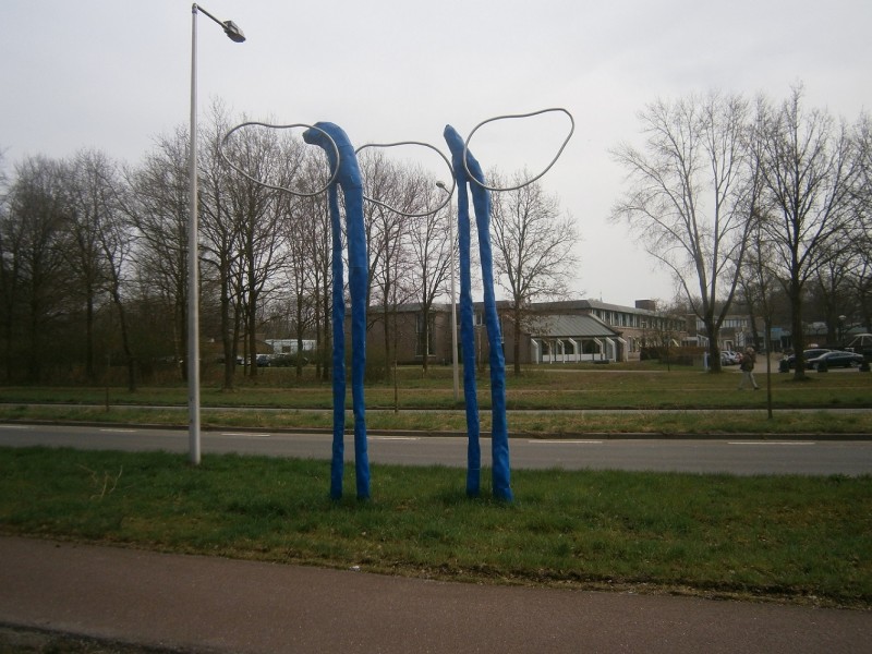 Broekheurnering, thv de Dubbelinckhoek kunstwerk Blauwe lucht.JPG