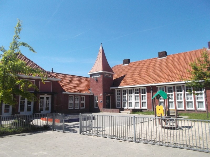 Spinnerstraat kleuterschool Doornroosje (2).JPG
