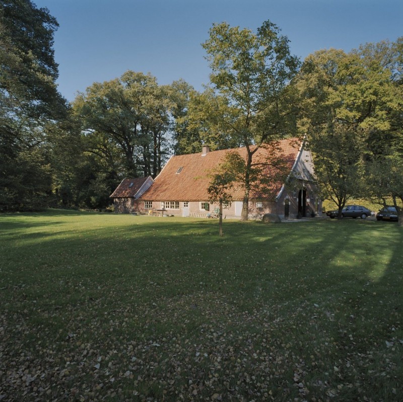 Burgemeester Stroinkstraat 341 Boerderij De Horse rijksmonument..jpg