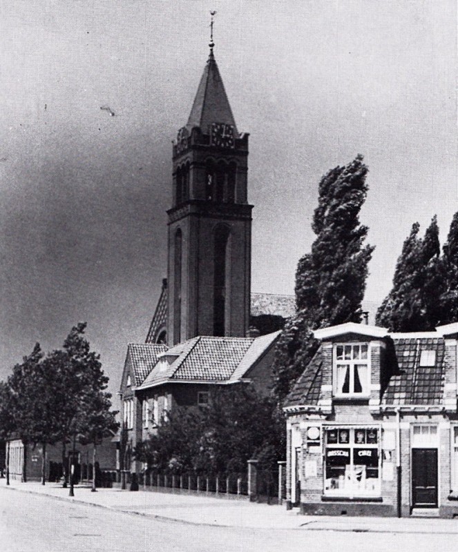 Deurningerstraat R.K. Mariakerk 1943.jpg
