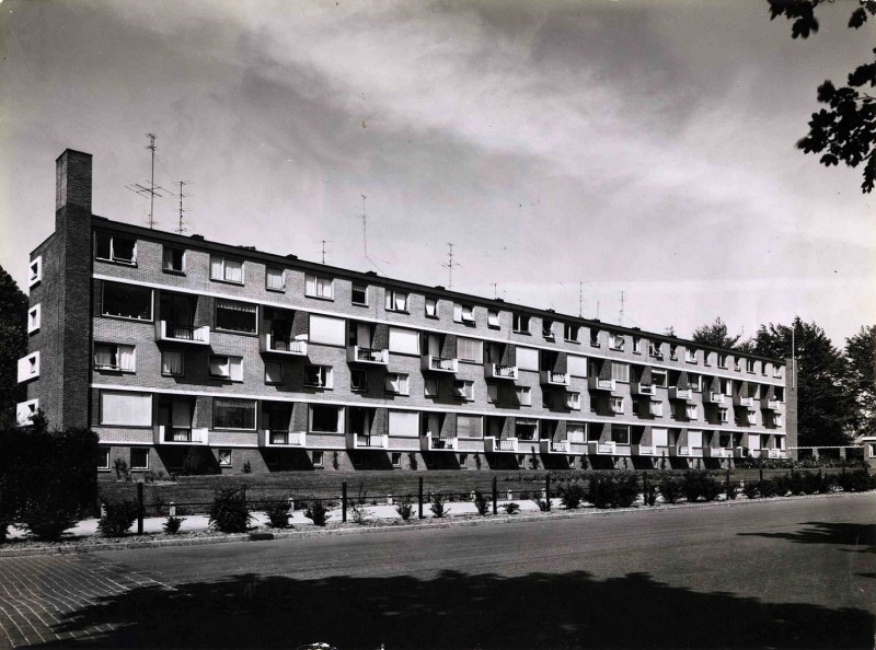 Oliemolensingel 1950 Flatgebouw.jpg