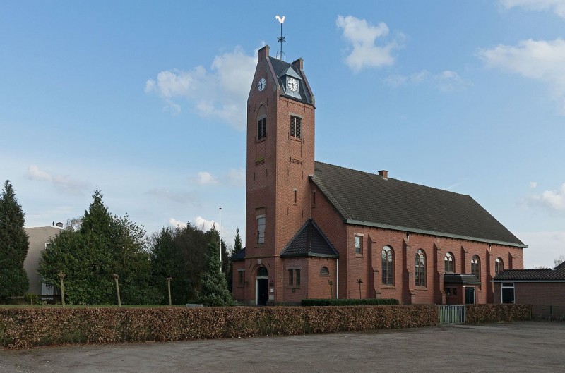 Gronausestraat 1200 Glanerbrug, de Hervormde kerk. gemeentelijk monument.jpg