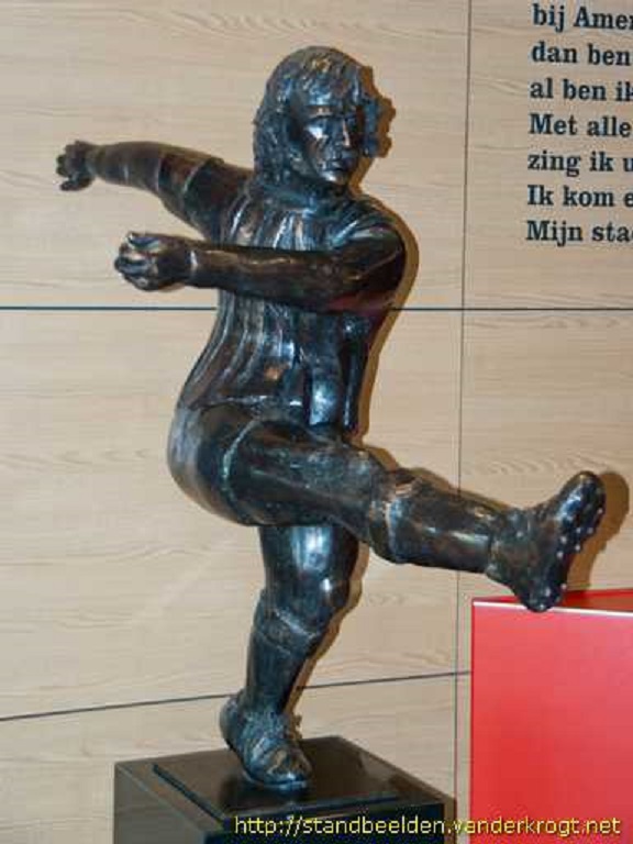 Colosseum 65 Grolsch Veste standbeeld Epy Drost van kunstenaar Ronny Maas-Bazen (2).jpg