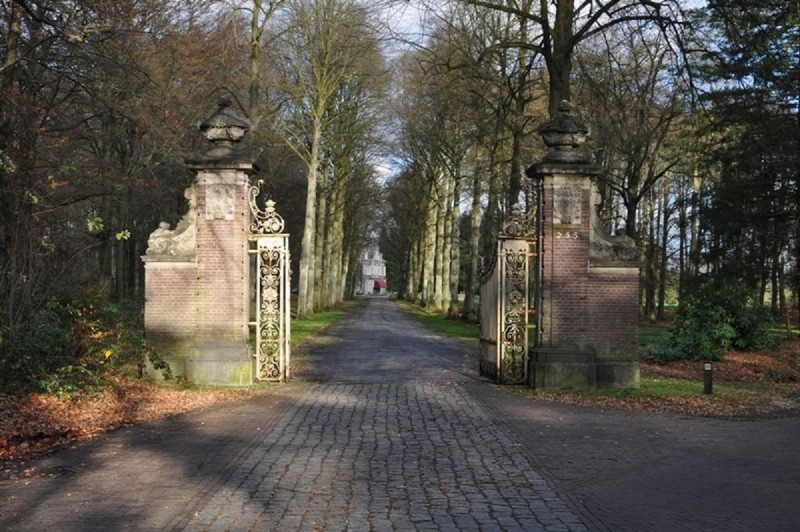 Hoge Boekelerweg 255 toegangshek Hooge Boekel.jpg