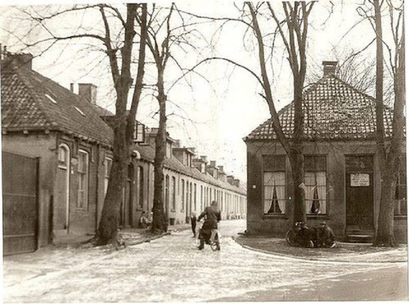 overschot vanaf de veenstraat.jpg