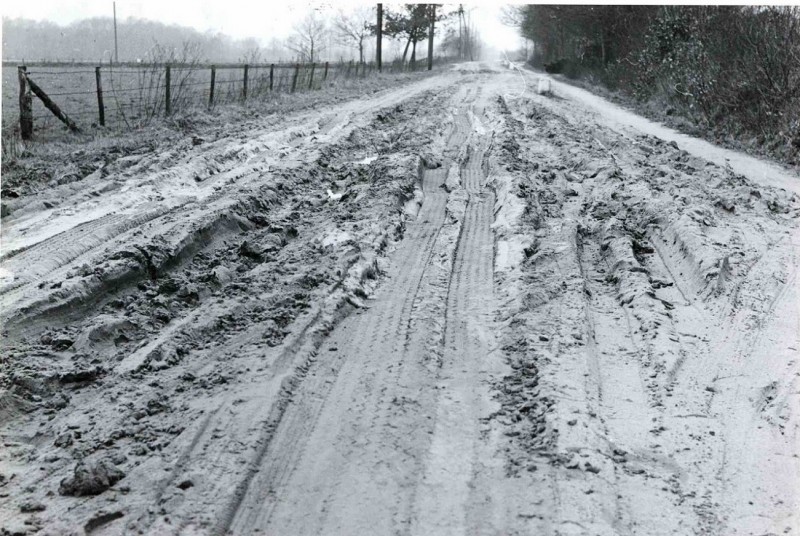 Landweerweg 11-2-1964 Vanaf Lossersestraat in noordelijke richting.jpg