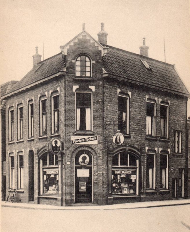 Molenstraat 87 hoek Nieuwe Schoolweg  Sigarenmagazijn Java.jpg