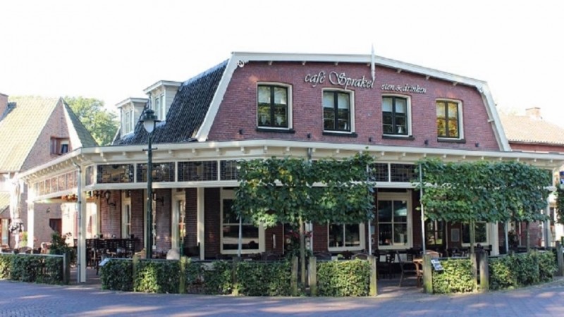 Dorpsstraat 137 Lonneker cafe Sprakel.jpg