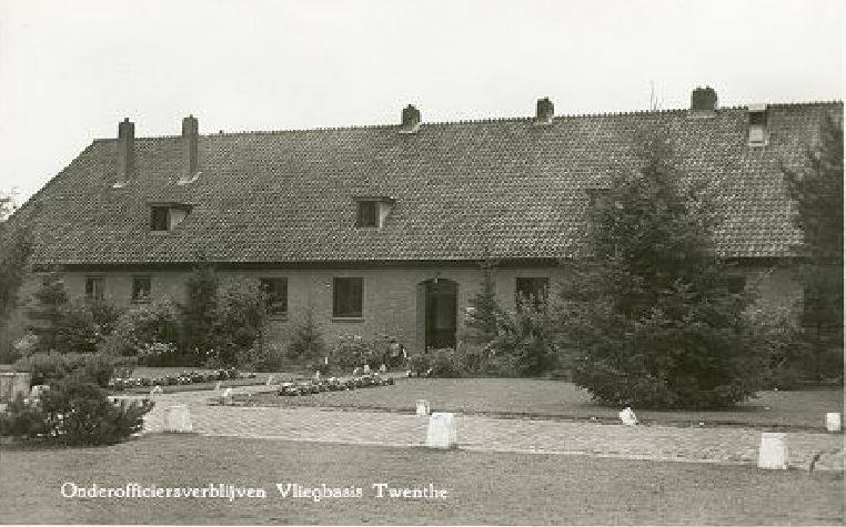 Zuidkamp vliegbasis Twenthe onderofficiersverblijven.jpg