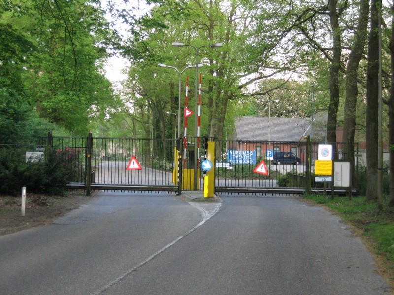 Zuidkamp Toegangspoort.jpg