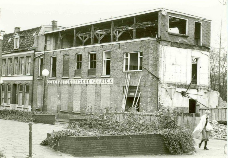 Wilhelminastraat1981. Sloop electrotechnische fabriek  Jansen-Edison.jpg