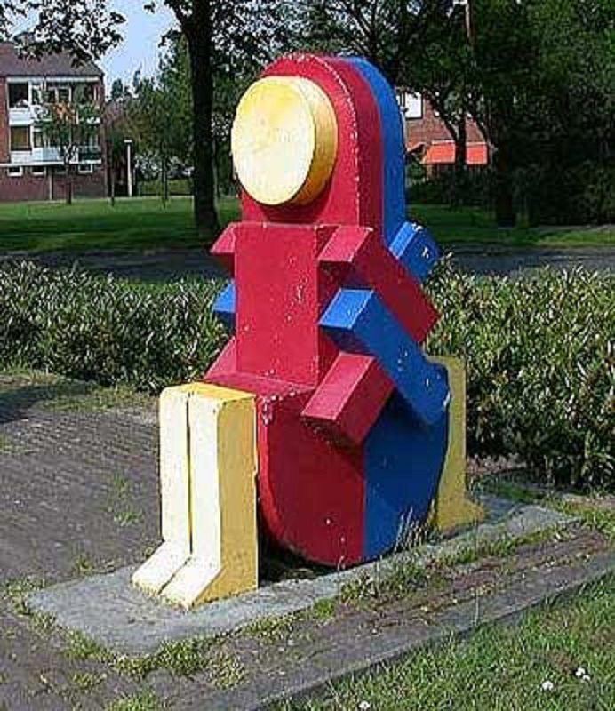 Zaanstraat 22 OBS Roombeek kunstwerk spelende kinderen van Hans Morselt.jpg