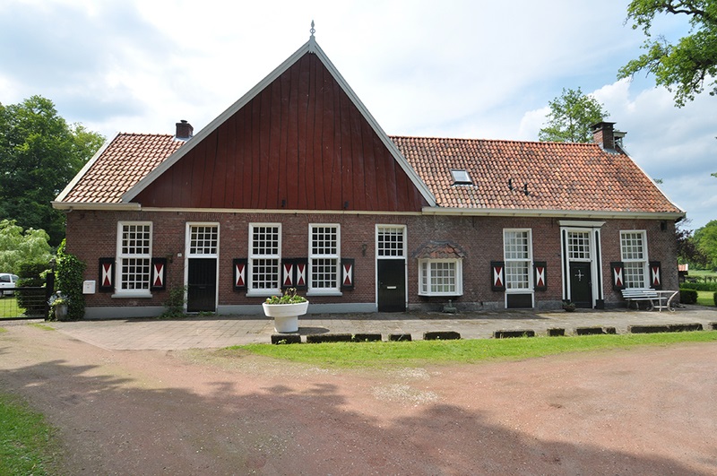 Smalenbroekweg 15-17 boerderij Het Smalenbroek rijksmonument (2).jpg