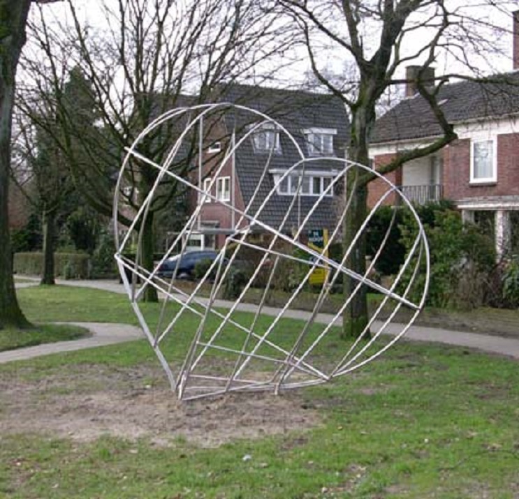 Gronausestraat, thv de Oostveenweg kunstwerk Vrije Vogels van Joris Woertman (2).jpg