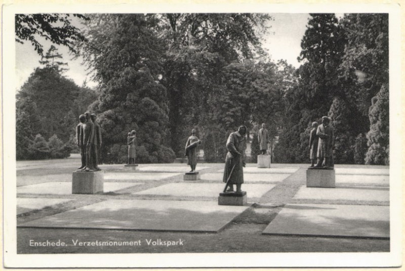 verzetsmonument Volkspark.jpg