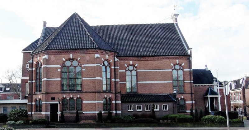 Wilhelminastraat Gereformeerde kerk Oosterkerk.jpg