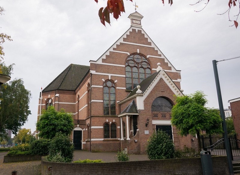 Wilhelminastraat 16-18 Gereformeerde kerk gemeentelijk monument.jpg