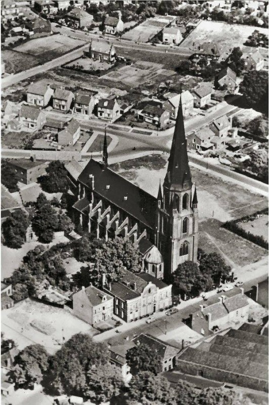 Oldenzaalsestraat Jozefkerk luchtfoto.jpg