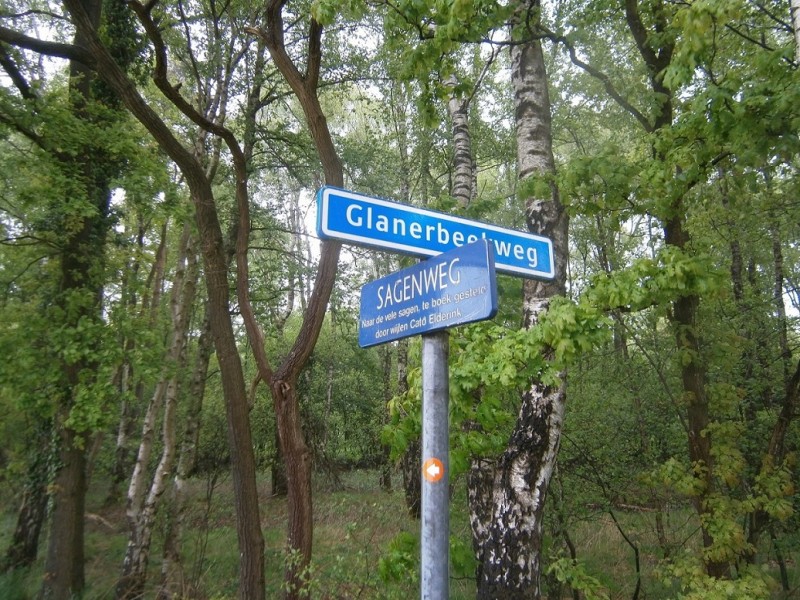 Glanerbeekweg sagenweg straatnaambord.JPG