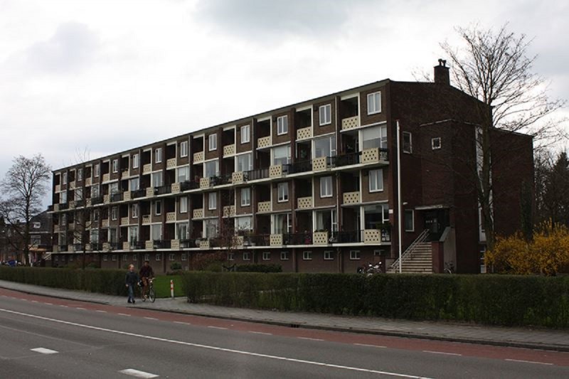 Oldenzaalsestraat 202-258 hoek Laaressingel appartementencomplex.jpg