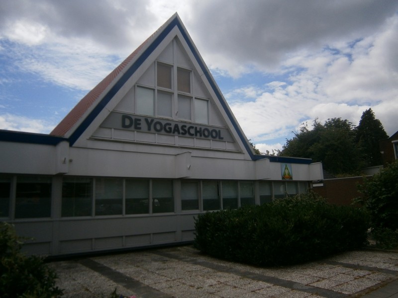 Emmastraat De Yogaschool (2).JPG